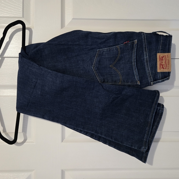 Levi High Rise Bootcut - Picture 2 of 6